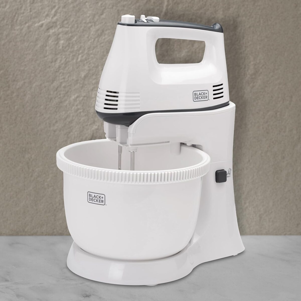 Black & Decker M700 Plastic Bowl Stand Mixer, 300 Watt - Image 4
